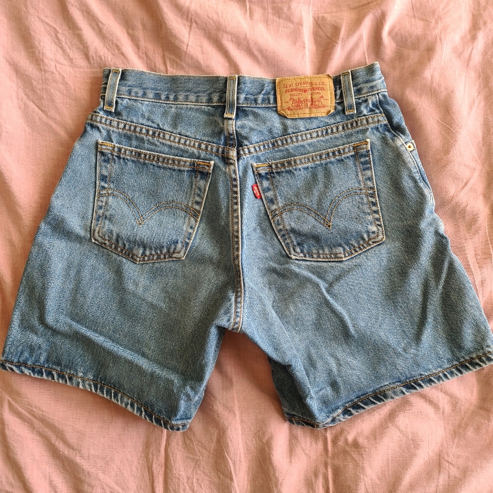 LEVI Jean Shorts